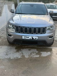 جيب شيروكي لاريدو 2021 وارد امريكي حادثها بسيط فقط تبديل جاملغ امامي و...