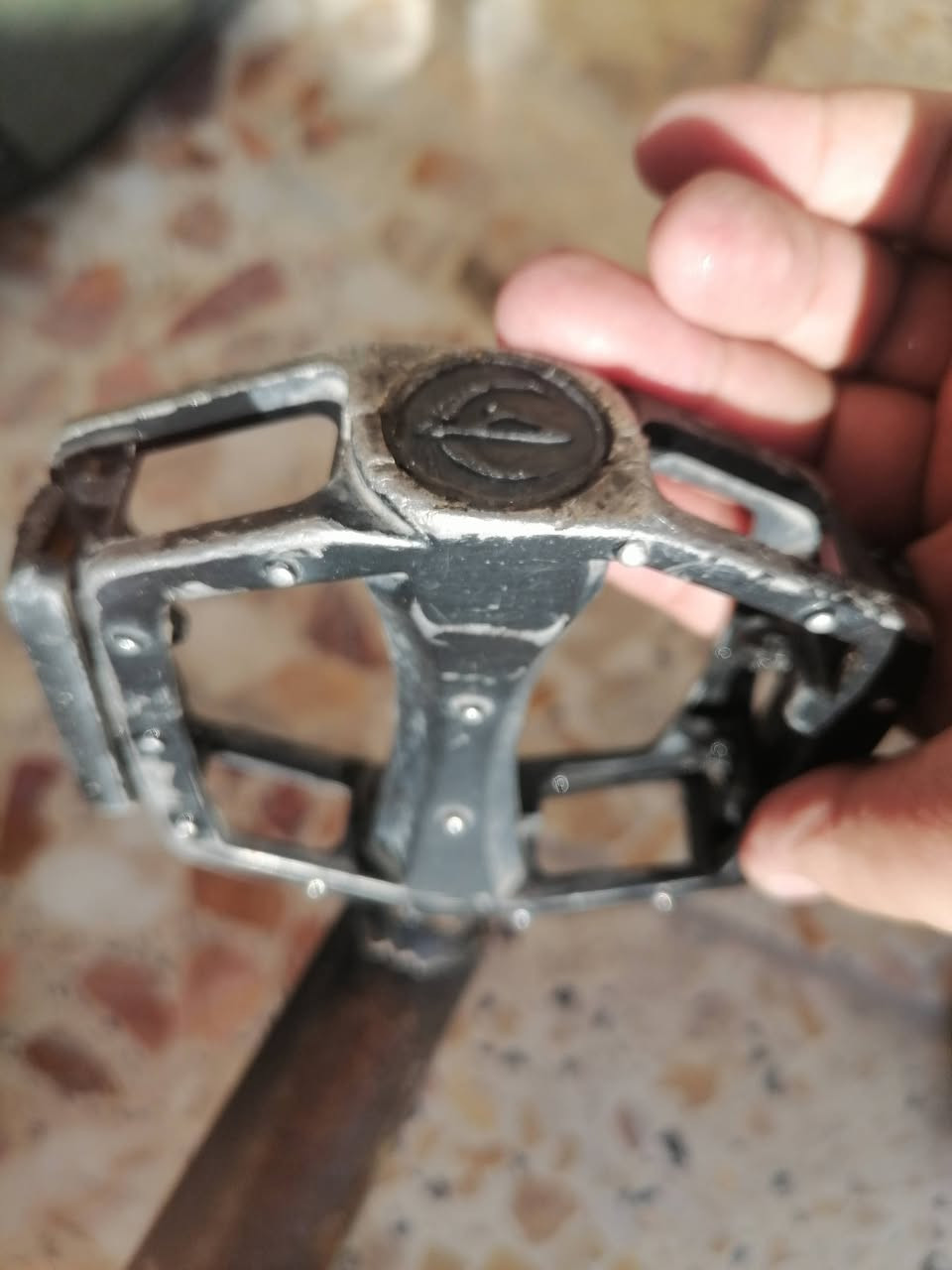 السلام عليكم عندي بايسكل للبيع ب 180 خاص


**إذا كنت صاحب هذا الإعلان وتريد حذفه لأي سبب، رجاءا أرسل رسالة إلى الدعم الفني**