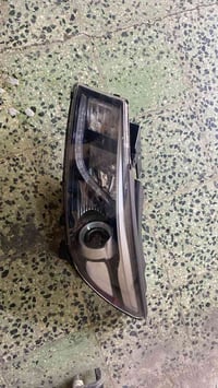 عندي هاذه لايت ماعرف مال يا سياره ليفيده يتصل على واتساب 07749787612