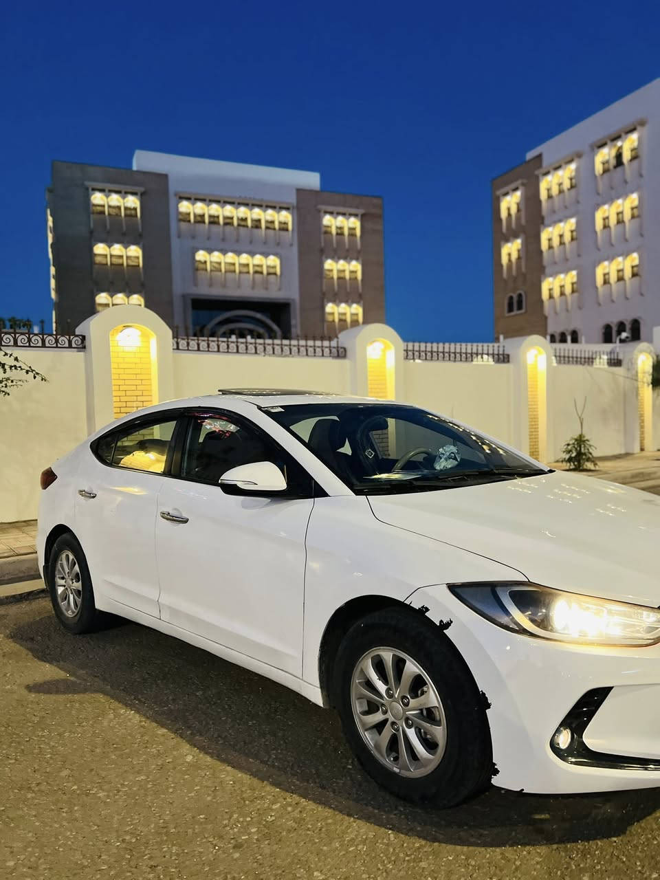 النترا خليجي 2019
السيارة فول مواصفات عدا البصمة 
داخل السيارة جلد لونين 
فتحة 
شاشة كبيرة
تحكم جهتين 
٣وضعيات قيادة 
مري شفط
اشاير بالمري 
محركها 2000 دوش المرغوب 
سيارة نظيفة وبيها نعومة مو طبيعيه
كير ومحرك كفالة السيارة بيها ملاحضلات مكفولة من ظربة 
بيها صبغ جزء وبارد السونار مرفق 
مكان السيارة كربلاء المقدسة 
السعر. 130 وبيها مجال
رقم الهاتف ‭٠٧٨١ ٢٣٥ ٩٦٣٨‬
