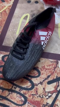 أسود ٤٣ • رصاصي ٤٤