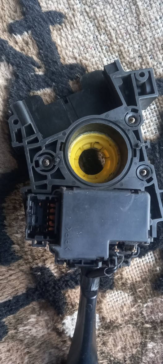 يدت اشاره  بيه ظرر قبغ الايت مكسور بس تشتغل لايت وبلاجكتور يشتغل موظح بلصوره سعره ١٠ الف
يدت ماسحات ١٥ الف
راديتر تبريد ٧٠ الف 
سني كوري اصليات


**إذا كنت صاحب هذا الإعلان وتريد حذفه لأي سبب، رجاءا أرسل رسالة إلى الدعم الفني**