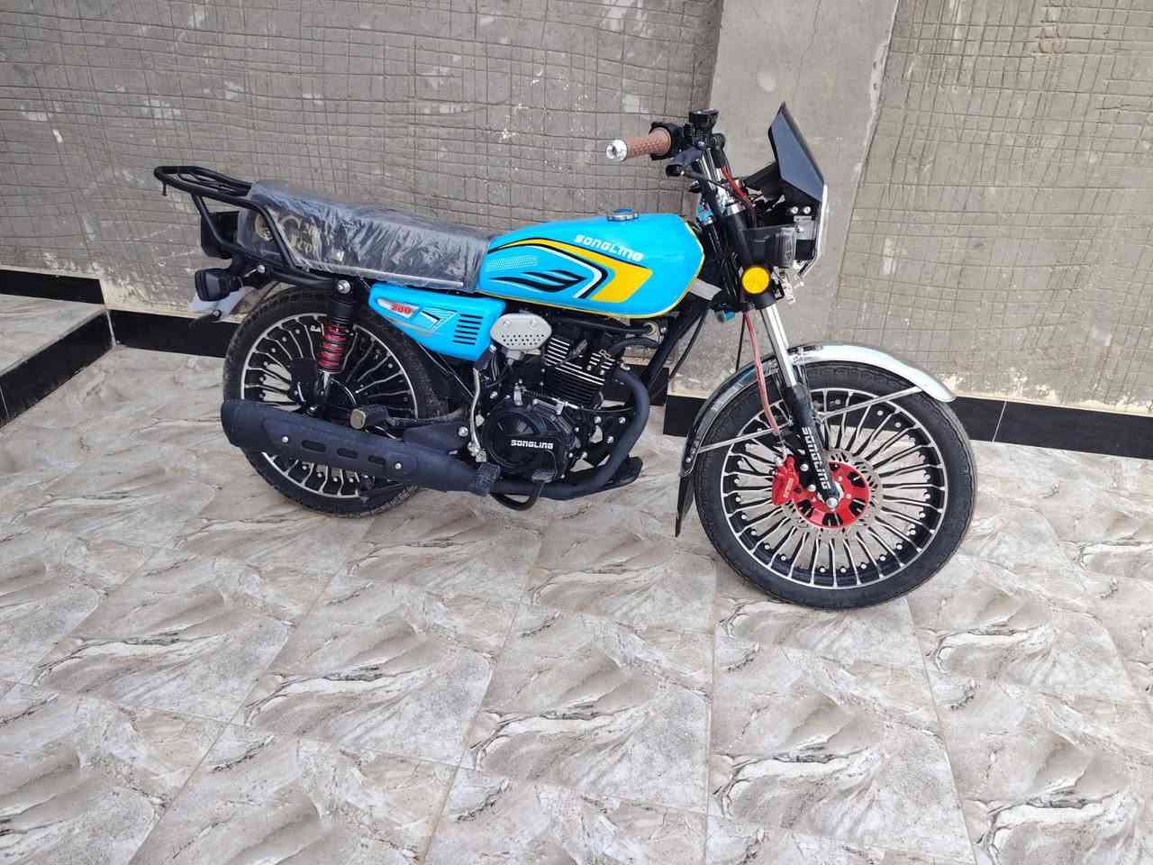 سلام عليكم دراجةسونك موديل ٢٠٢٦بعد زيرو علئ. سحك. مثل ما موجود بل صوره اي نقص مابيه مال جنايه مكان ديالئ المقداديه.السعر خاص .تواصل ***********
