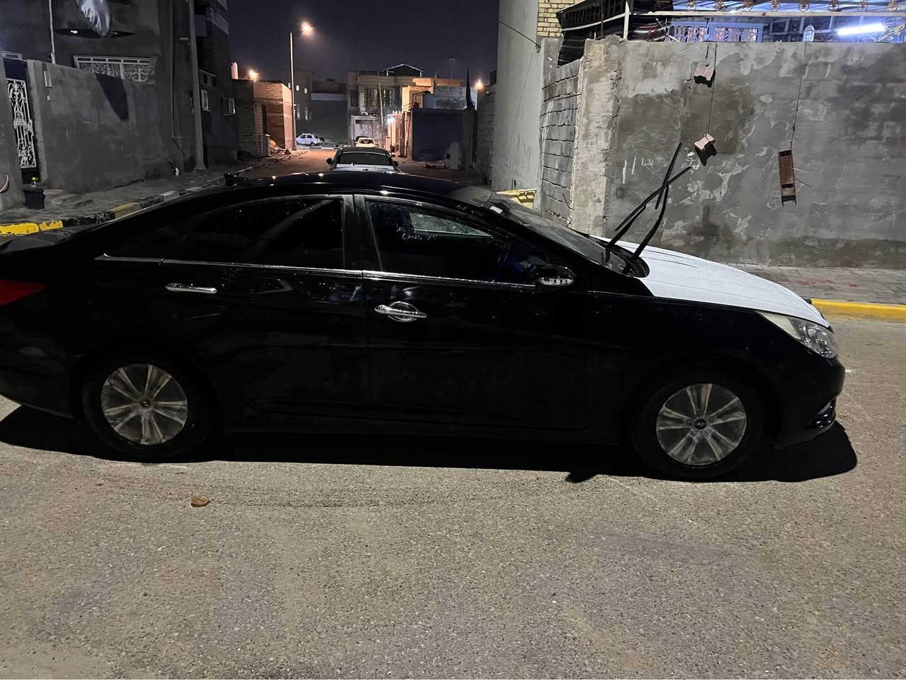 سوناتا 2014 بانزين اكرر بانزين مكينه 2000 دوش سياره جامده جاهزه ربع ما ذب عليها شرط سياره احله من الصور  مكينه كير حداديه تبريد تدفئه كله توب كصه جنطه سعر 55 وبيها مجال قليل مكاني بصره *********** البصرة, العراق
