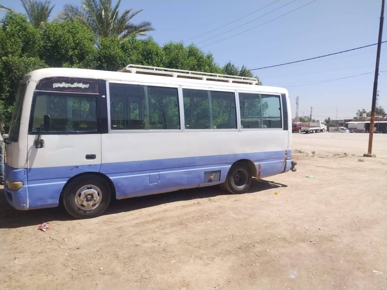 السلام عليكم كوستر نيسان ٢٠٠٢ سياره جاهزه من كلشي مكينه ففتي كير هايسه دواخله حلوه تخم تأيىر جواه  السياره ما اندل راعيه اتكفل سرقه وعشاير السعر ٣٥ وبيه مجال بصيط مكاني بابل محاويل ***********
