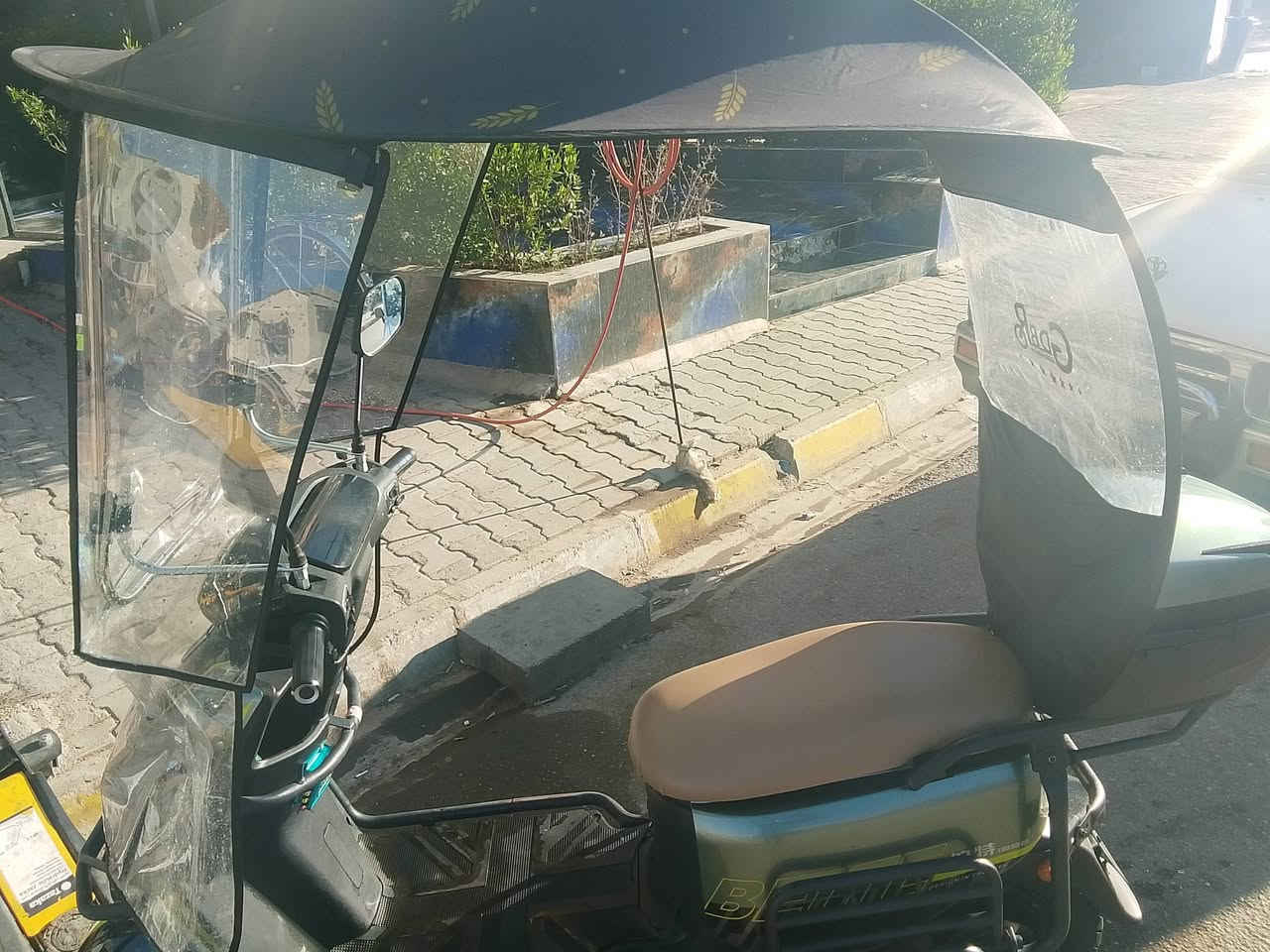 سلام عليكم
ماطور شحن جديد نضافه 100/100
1_ كهربائيات شغال شرط كل عيب مابيها تجي تفحصه كدامك☀
2_  تايرات جدد فول نضافه🫆
3_  مع جادر هديه بسعر 35 هديه
4 _ كيج شغال شرط، سرعه 70
5_  سعره /  مليون 50الف بي مجال لل شراي
5 _ شاصي بلاد كل غراض ماطور بلاد. 
رقم هاتف //   ***********
