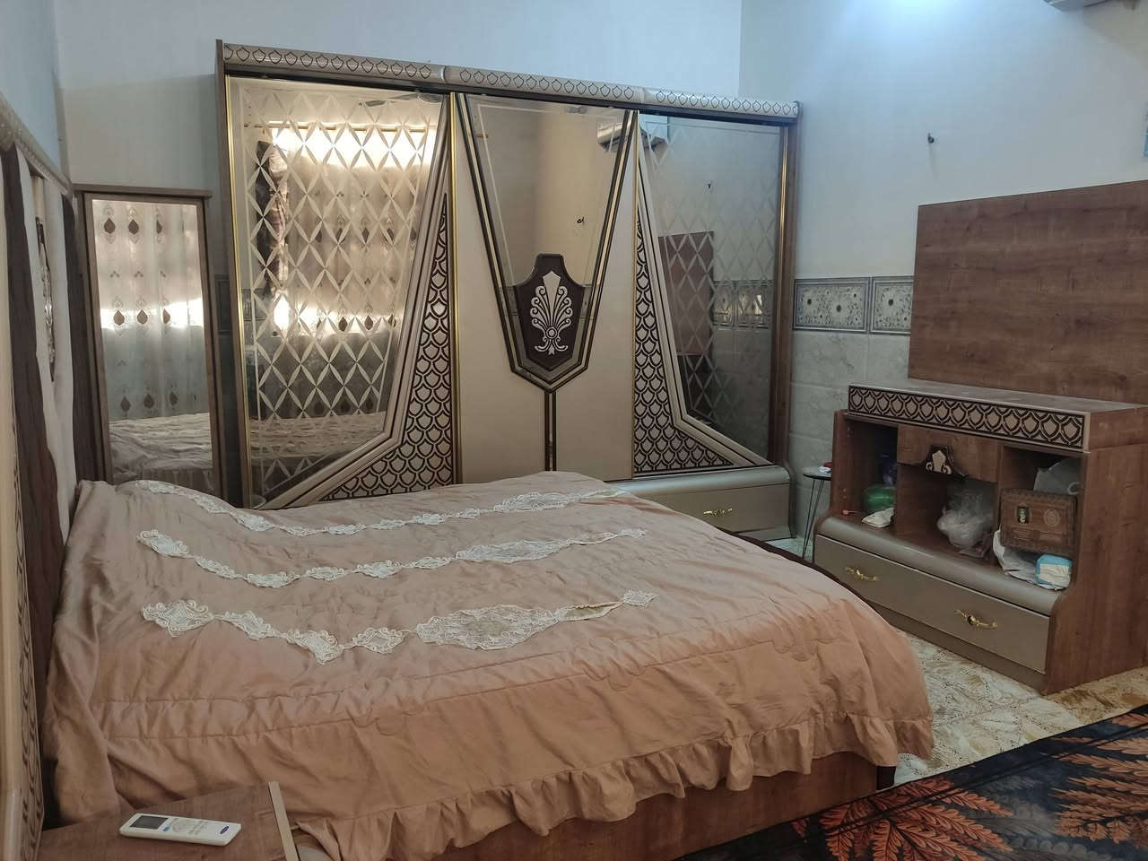 غرفة اخشاب تركي 6 قطع 300 الف
مندر طبي 100

البوبيات ***********
