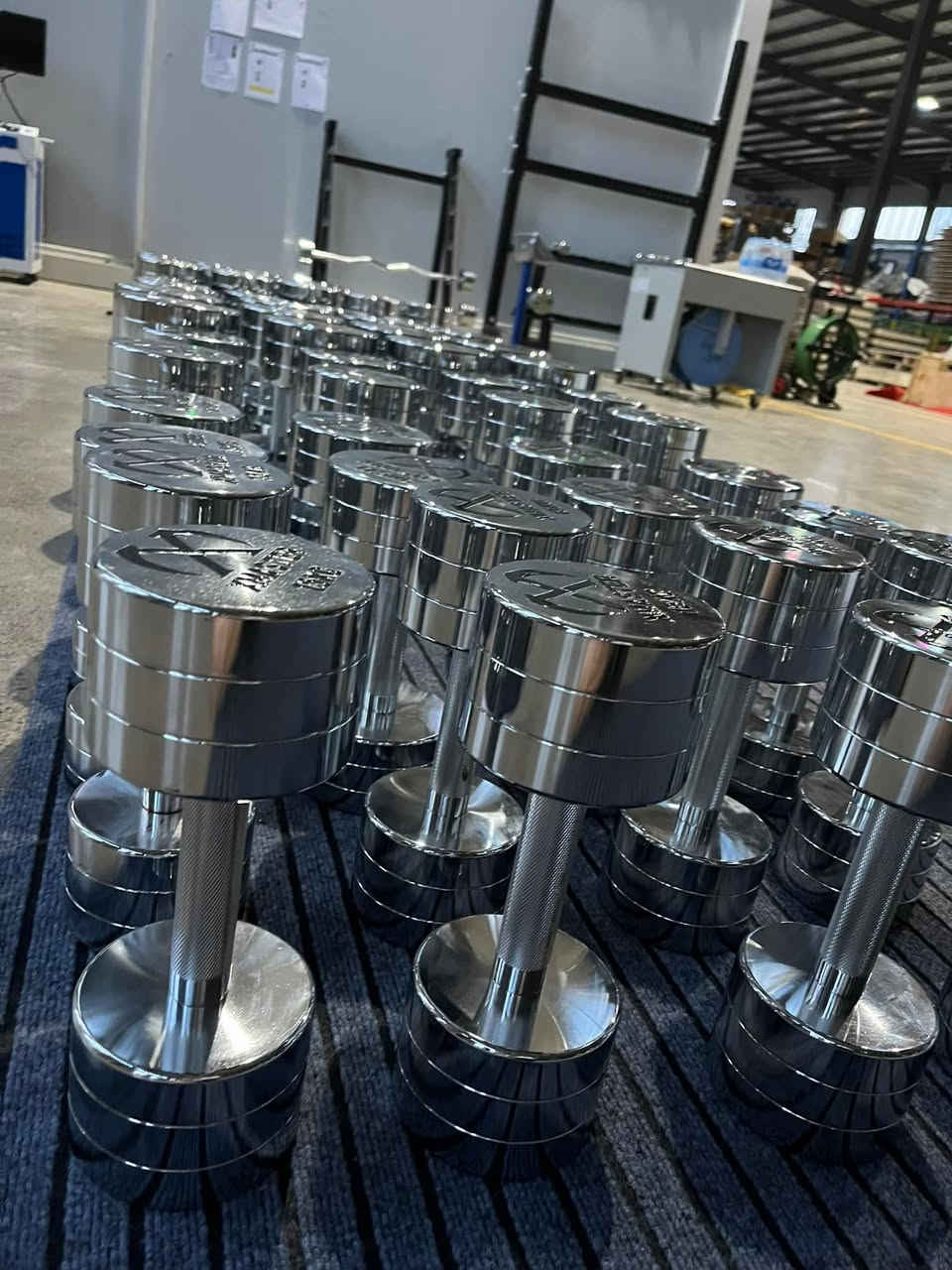 Factory direct supply of chrome dumbbells, barbells and weight plates. Various specifications available, OEM & stock orders acceptable.
WhatsApp: +86 13356264349
Email: saiguan09@saiguanfitness.com


**إذا كنت صاحب هذا الإعلان وتريد حذفه لأي سبب، رجاءا أرسل رسالة إلى الدعم الفني**