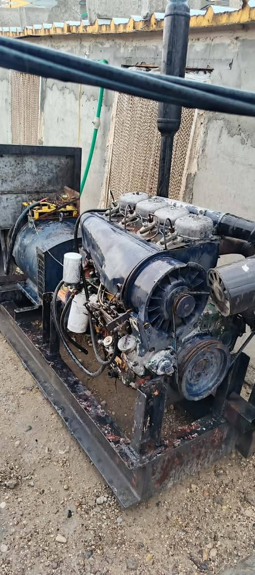 مولد دويز ٤بستم حلواني عنوان ديالى خانقين شغال 50كيفي سعره 26تلفون***********
