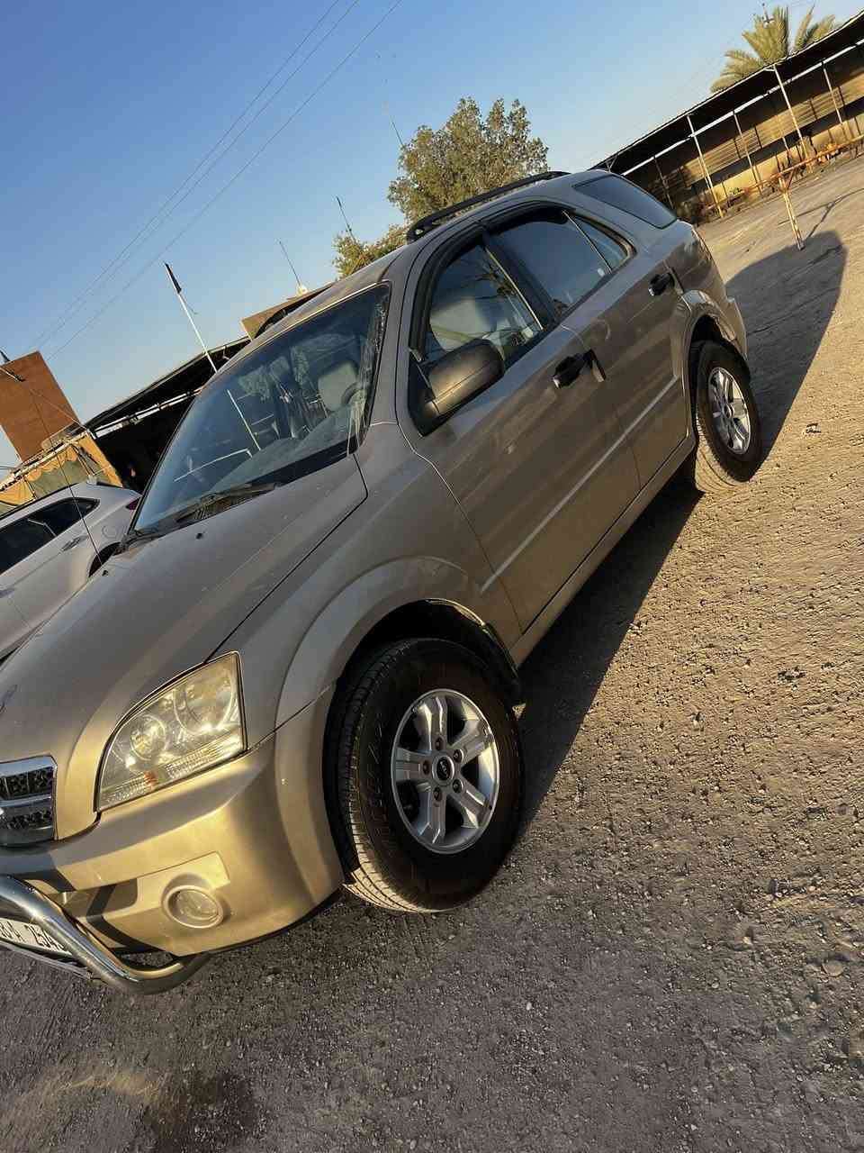 السلام عليكم سياره سورنتو موديل 2006سياره جاهزه من كلشي حداديه تخم تاير باتري تبريد ثلج رقم إنكليزي بسمي السعر 85وبيها مجال   ***********
