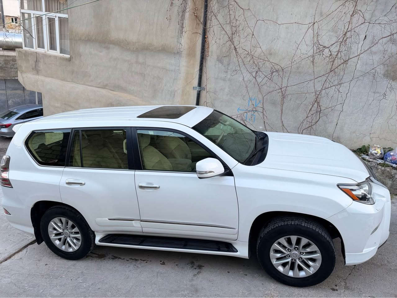 کامل مواسەفات بەس سەلاجە نیە دەعامی لۆ دەعامی بەشەرتە گێڕ و مەکینە بە شەرت 
دوو بەسمە 
سلایت
چوپ (هەوا)
دەبل ئەکسل
سێ مەقعەد
تەنها هەندەکشوختی لە دەرگای دواوە هەیە 
واتس ئەپ : 5532 428 0781
تەلەفۆن : 5532 429 0773
للبيع، مستعملة وأوتوماتيكية
باسمتين
لوحة أردواز
مروحة (هواء)
محور مزدوج
ثلاثة أبواب
يوجد مساحة محدودة في الباب الخلفي
واتس ئپ :٥٥٣٢ ٤٢٨ ٠٧٨١
هاتف: ٥٥٣٢ ٤٢٩ ٠٧٧٣ سوران, أربيل
