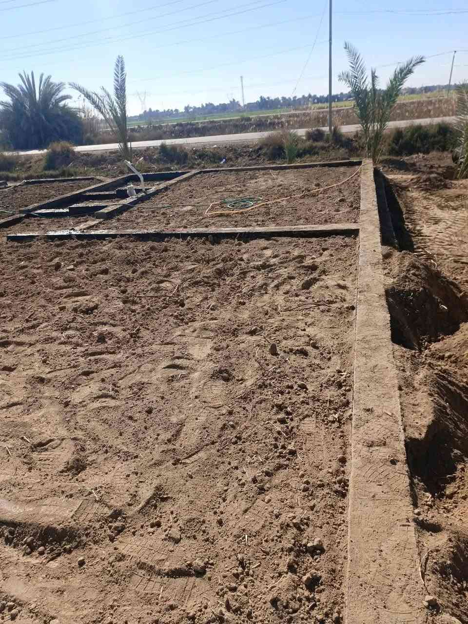 خابرني واني اجيك لبيتك 
نشتغل حسب الطلب كرسته وعمل الاتصال *********** أبو أيمن عمل كافه الارضيات
