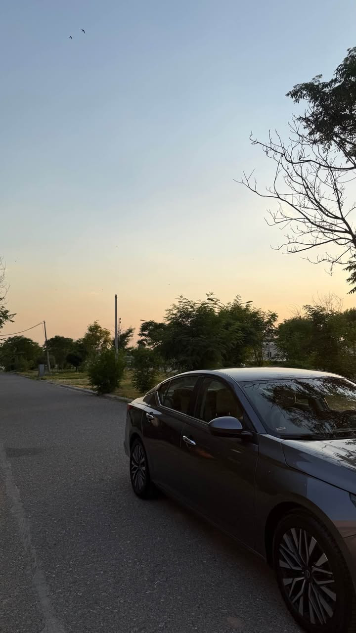 نيسان ئالتیما ٢٠٢٣ sv 
کوشن جلد
لایت لید
ناو کرێمی
٤ پستن 2.5
57.000km رۆیشتیە
شاشە گەورە
کامێرە
شەغال
رادار
ئۆتۆ ستۆپ
سەیارەکە زۆر تازە و بێ مەسروفە ٣ پارچەی پشتی سبوخە بێ ئێرباگ
واتسئاپ 
0751 192 0217 أربيل, العراق
