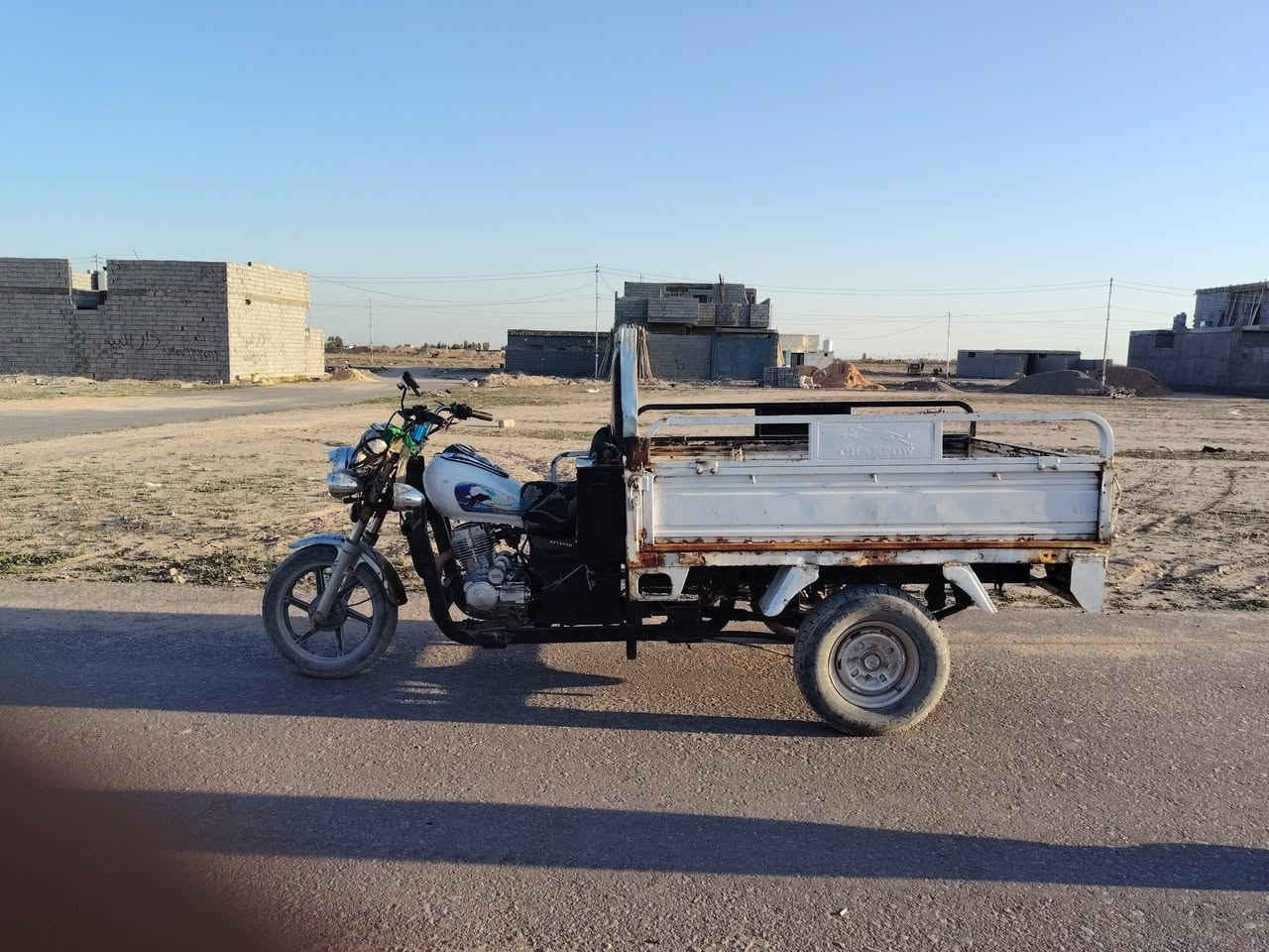 سلام عليكم ستوته للبيع موديل ٢١مكفوله كفاله عامه محرك ٢٥ كرهبايات كلها شغاله رقم نكيلزي تحويل ثاني يوم الاتصال ***********
