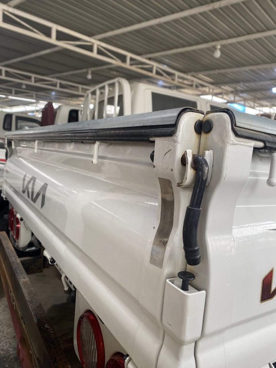 للبيع كيا فحل
موديل 2024 
كفاله عامه 
ماشيه ٣٢ الف 
مامحور 
السعر ٢٠٥ وبي مجال قليل 
العنوان بغداد ناحيه الرشيد 
الاستفسار ***********
