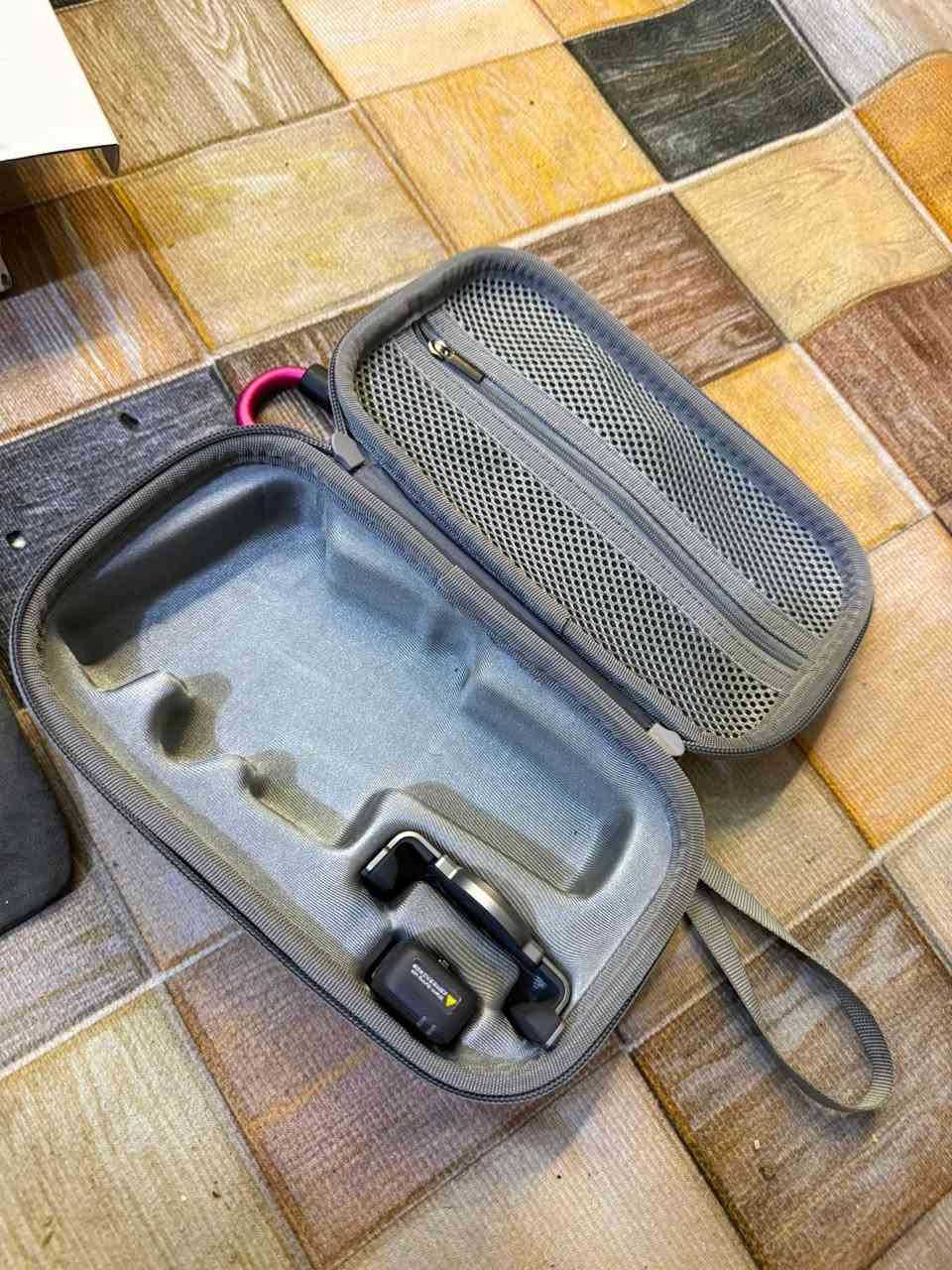 dji somo 8
للبيع مستخدمه 9 مرات اخت الجديدة لوك مكفوله من كلشي غراضها كاملة للبيع وياها جنطه ضد الصدمات تحافظ عليها 
مكاني بغداد مدينة الصدر 
***********

