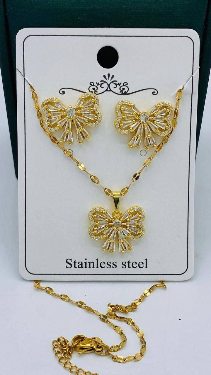 هاف سيت كريستال 

السعر 15 الف فقط 

طلاء ثابت💯 توصيل مجاني 📢
*********** رقم تواصل
