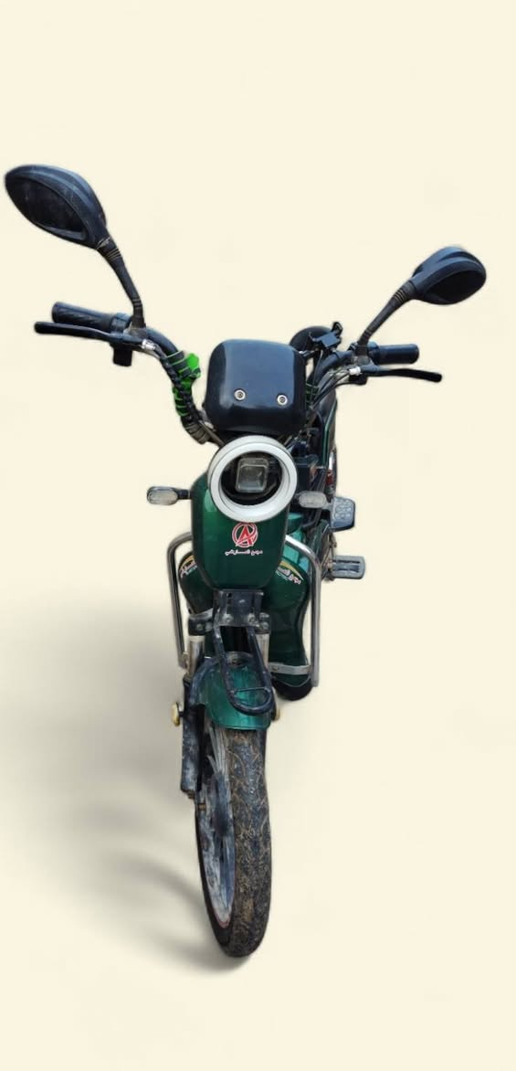 السلام عليكم
دراجة شحن 5 بطاريات #للبيع
بطاريتها ضعيفة


**إذا كنت صاحب هذا الإعلان وتريد حذفه لأي سبب، رجاءا أرسل رسالة إلى الدعم الفني**