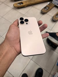 آيفون ١٦ برو ماكس • ٢٥٦ • بطارية ٩٥٪