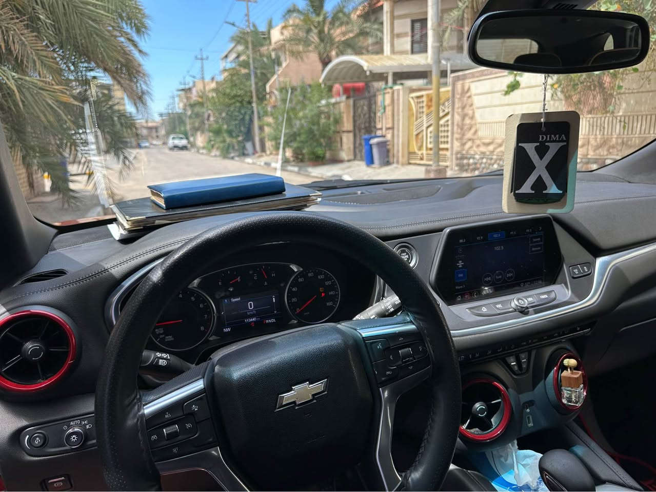 شيفروليه بلايزر 2021 محرك 6سلندر 3600
بيع مستعجل 
6 بصمات ابواب و صنوق و تشتغيل 
تشغيل عن بعد
رادار مانع تصادم
رادار جانبي 
تحديد مسار 
حساس خلفي
كاميرا دواره بلاد 
صندوق كهرباء 
بجم كبس بلاد 
كرسي السائق كهرباء
الكشنات الامامية تدفئة
كاربلاي واي فاي بدون كيبل
3 وضعيات قيادة : سبورت -  نورمال - ثلوج
رقم اربيل بأسم شركة وكالة او تحويل حسب رغبة المشتري
فول مواصفات عدا الفتحة 
ماشية 117  تقريباً قابل للزيادة
ويل 18 تخم تاير جديد*********** البصرة, العراق
