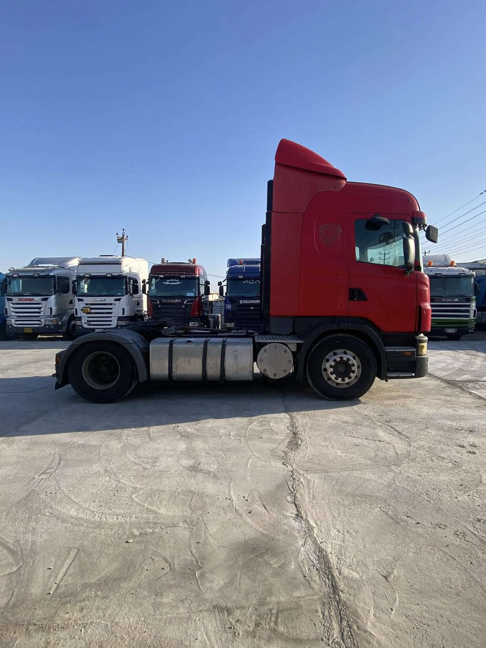 .         .  بسم الله الرحمن الرحيم 

معرض العبيدي لتجارة الشاحنات و المعدات الثقيلة نعرض لكم كل ما هو جديد و مميز @سكانيه مديل  2010 مرسم قلاب بالسنويه كير كهربائي ⚡️ كتلش 
سياره جديده ومكفوله كفاله عامه تحويل بسم المشتري  مكينه R420::السعر 260بيه مجال للشراي ***********عنوانه البصره الزبير معرض العبيدي
