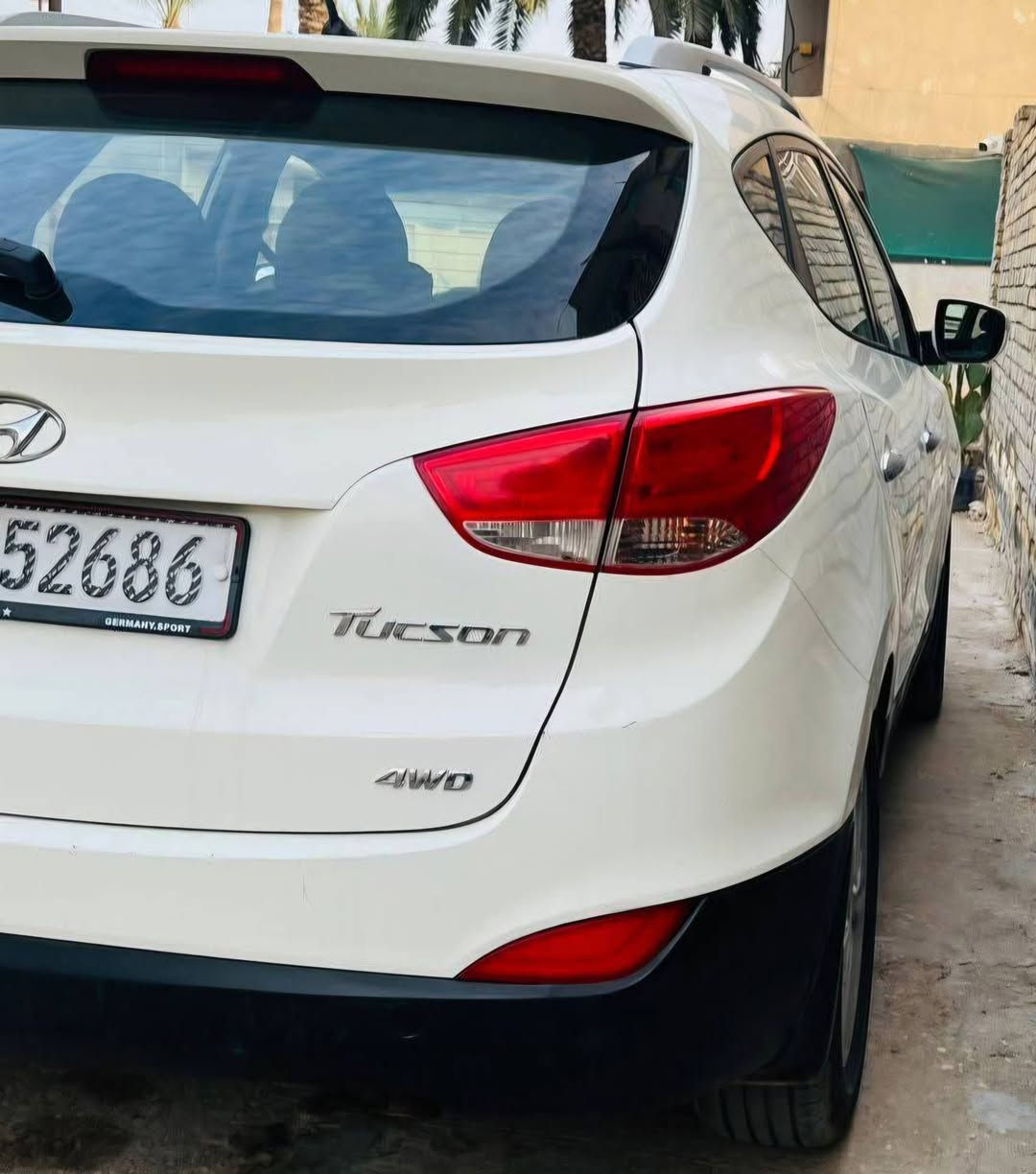 السلام عليكم البيع نقد ***********
توسان 2012 خليجي مكينه 2400 دوش 

رقم بغداد انكليزي تحويل مباشر 

سياره جديده كلش ماجناي مانقص برغي 

ودخل جلد جوزي  تخم تاير حداديه امامي خلفي جدبد

سنار كدامك طخات بصيطه 

مكان السياره بلكوت مركز مدينه الاستفسار اكثر 

***********
