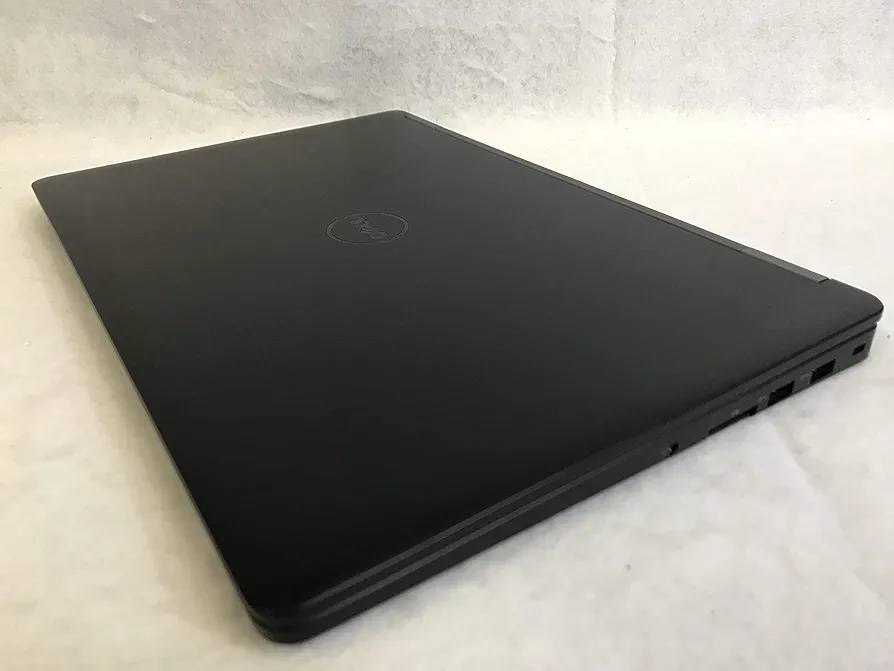 لابتوب Dell Latitude 5570 للبيع
مناسب جداً للأعمال المكتبية مثل Word وExcel وإدارة الملفات اليومية.
جيد للدراسة وتشغيل برامج الأوفيس والتصفح والعمل على الإنترنت.
يعمل بشكل جيد مع برامج التصميم الخفيفة مثل Adobe Photoshop وأعمال Canva.
يمكنه تشغيل بعض الألعاب الخفيفة أو القديمة بفضل كرت الشاشة AMD Radeon R7 M360.
مناسب للبرمجة والمونتاج الخفيف بدقة 1080p وليس للمشاريع 

دل لتيتيود 5570
كوراي سفن
 الجيل السادس فئة U
رام 8 كيكا ددر4 
قابل للتطوير إلى 32
هارد 256 ssd M.2 
قابل للتطوير إلى تيرا
حجم 15.6  دقة اجدي 
كيبورد ضوئي ليزري عربي انكليزي
كرت انتل داخلي 4 كيكا
Intel Graphics 4 gb 
كرت خارجي 2 كيكا
Amd Radeon R7 m360 2gb
حجم 15.6
سعر  320 الف


**إذا كنت صاحب هذا الإعلان وتريد حذفه لأي سبب، رجاءا أرسل رسالة إلى الدعم الفني**