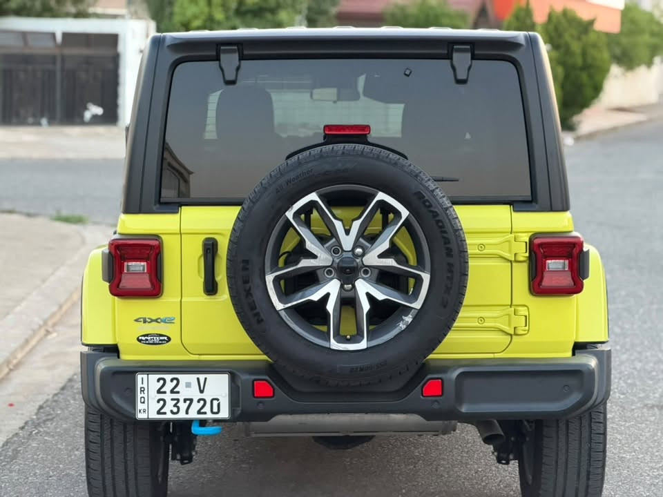 ياالله
السلام عليكم جيب رانكلر صحاري 4Xe 2024  وارد امريكي

Jeep Wrangler  4Xe 2024 2.0L 4 

حجم المكينه : 2000 تيربو + هايبرد + هجين شحن منزلي
المسافه المقطوعه : 9 الف ميل       
الضرر : صبغ حافة البنيد من الجهه اليمنه  موضح بالصور
                   الايرباك : دركه + برده. راجع سستم  

#المواصفات 
1.قماره تتفصخ صير كشف
2.بصمه 
3.لوكير
4.كشافات عدسه
6.شحن خارجي
7.هيتر بالاستيرن 
8. شاشه
9.هيترات بالكشنات
10.تشغيل عن بعد
11.كشنات جلد
12هيترات بالكشنات
13. دمام خلفي
14.كامرا 
15.رادرات 360
16.رادار امامي
17.حساسات خلفيه
18.بصمات عدد 2

#السعر  : الطلب في التعليقات سيأتي اليك مباشرة 

تفاصيل اكثر هذا رقمي *********** تحياتي
