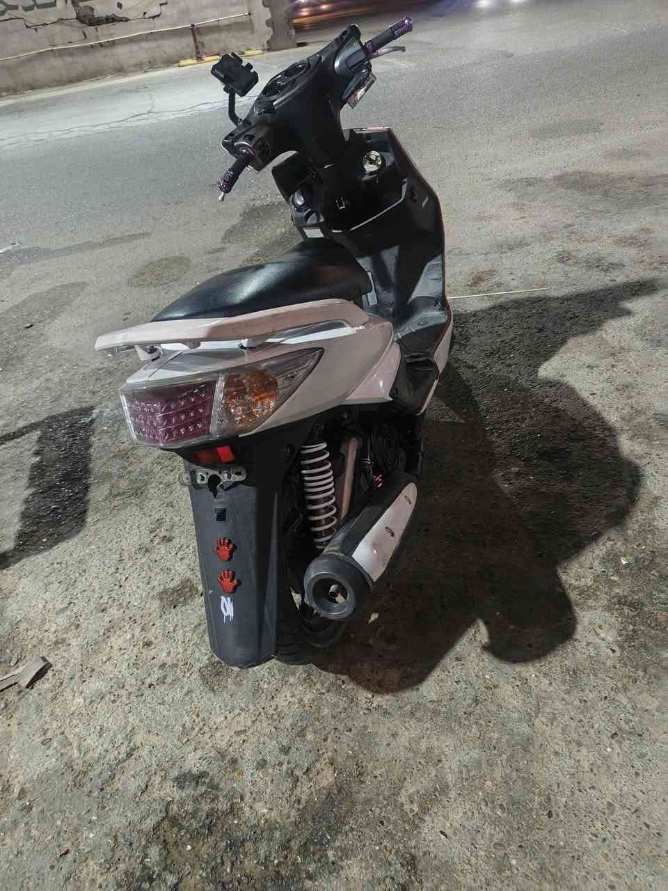 سلام عليكم سكنس فحل ياباني قبق نفخ نوزل خطين دراجه نضيفه كلشي ماناقصه مامفتوحه بلاديه مكاني الغزاليه *********** بي واتساب
