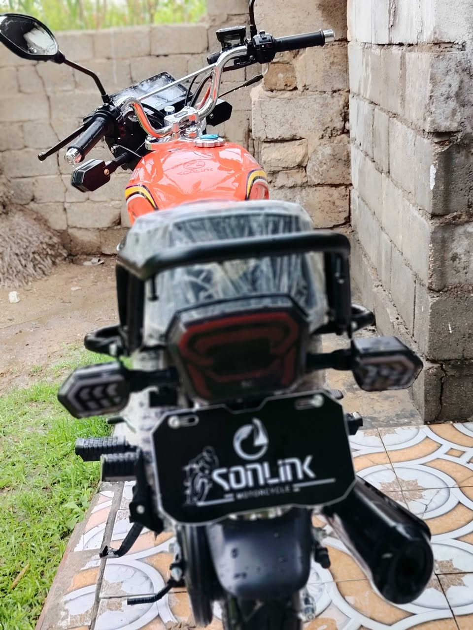 السلام عليكم دراجه البيع موديل 2025ضاقط وزنجيل السعر مليون مكاني المحمودية متواجد واساب ***********
