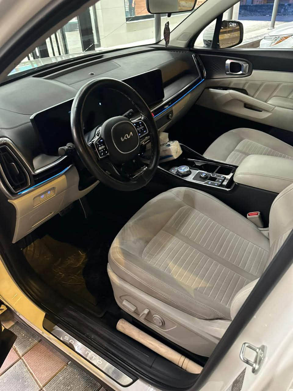 � كيا سبورتاج 2024 - 2025 🚘
🚗 أربعة أوضاع قيادة
🚗 شحن لاسلكي
🚗 بردات خلفية
🚗 حساس مطر
🚗 مرايا أوتو دم
🚗 بصمة وتشغيل عن بُعد
🚗 كراسي كهرباء
🚗 جنطة كهرباء
🚗 هاندبريك بصمة
🚗 درايف مود
🚗 أوتو هولد
🚗 مساعد انحدار
🚗 مانع انزلاق
🚗 كاميرا خلفية
🚗 مثبت سرعة
🚗 سته سلندر
🚗 7 راكب
🚗 3 قطع تبريد
🚗 إنارة محيطية ليزرية متغيرة
🚗 لايت عالي ناصي زنون
🚗 ليد ليزري نهاري
🚗السعر (280)$
🚗ماشيه 66الف كيلو 

للتواصل والاستفسار 

‭***********‬_ ‭+964 782 125 5755‬
