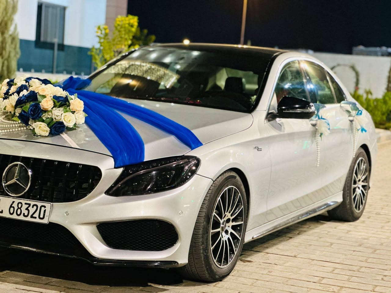 مارسيدس c300
2017 
وراد أمريكي حادث ربع قبق الجنطة صبغ والجمالغ الخلفي بارد 
دعامية امامية محدثة 19 
فول مواصفات 
AMG اصل 
مكينة 2000L تيربو 
كير اوتو 7 نمر 
*********** مكاني كربلاء
