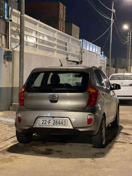 السلام عليكم كيا بيكانتو 2013 مصبوغة عام سياره بدون حادث سونارها عندي حلوه كولش حداديه تبريد دوشمه كاعيه جلد 
  تخم تاير ستوني شديته ألف متصرف عليها  ٧٣ وبيها مجال *********** وات ساب مامتواجد بلفيس
