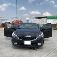 كيا فورتي للبيع موديل 2018 وراد امريكي  بيه قطعه الجاملغ الخلفي السيار...