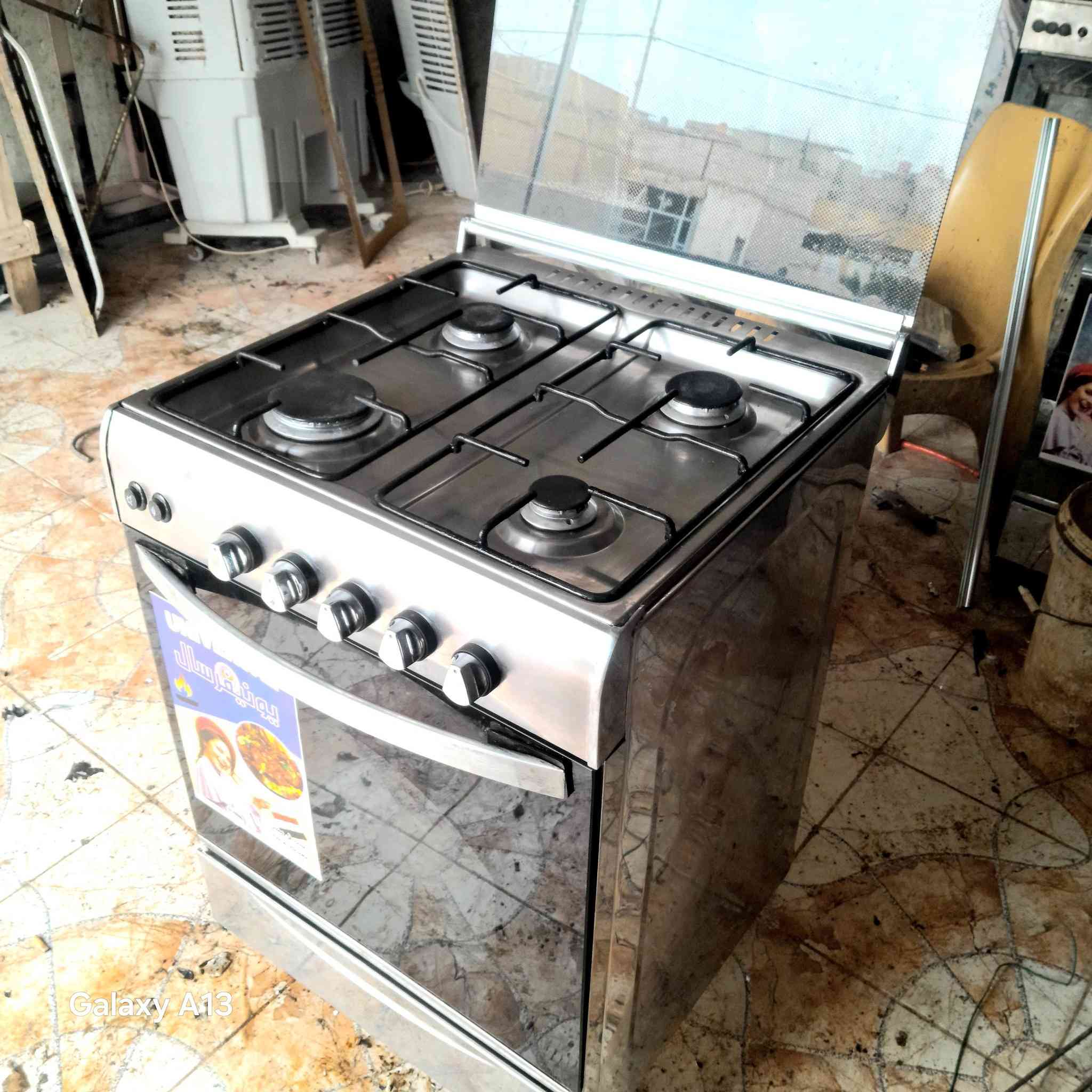 طباخ يونفيرسال مصري باب اول استيل كوله شغال وعلى الفحص اخو الجديد العنوان حي النداء شارع المكاتب وتساب مازنجر موجود ***********
