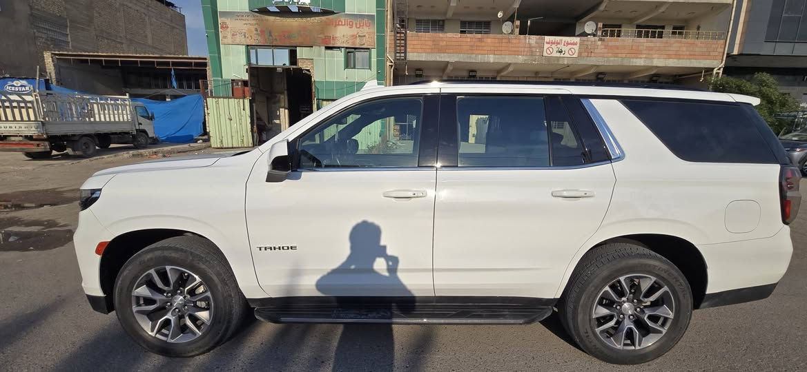 تاهو موديل 2023  وارد امريكي 
الكاميرا الخلفية

سقف بانورامي

تدفئة المقاعد

بصمة

مثبت السرعة

شاشة

مراقبة النقطة العمياء

التحكم التلقائي في درجة الحرارة

نظام فرملة الطوارئ

8 وسادة هوائية

المصابيح الأمامية ليد

عرض المعلومات على الزجاج الامامي

أبل كاربلاي

تدفئة مقود القيادة

التشغيل عن بعد

مقاعد الصف الثالث

ذاكرة المقعد

أندرويد أوتو

رادار

وضع القيادة

تحذير من الاصطدام الأمامي

مقعد تنبيه السلامة

4x4

شاحن لاسلكي

نظام بوز الصوتي

تبريد خلفي
 السعر 41000$ وبي مجال 
للتواصل ***********
