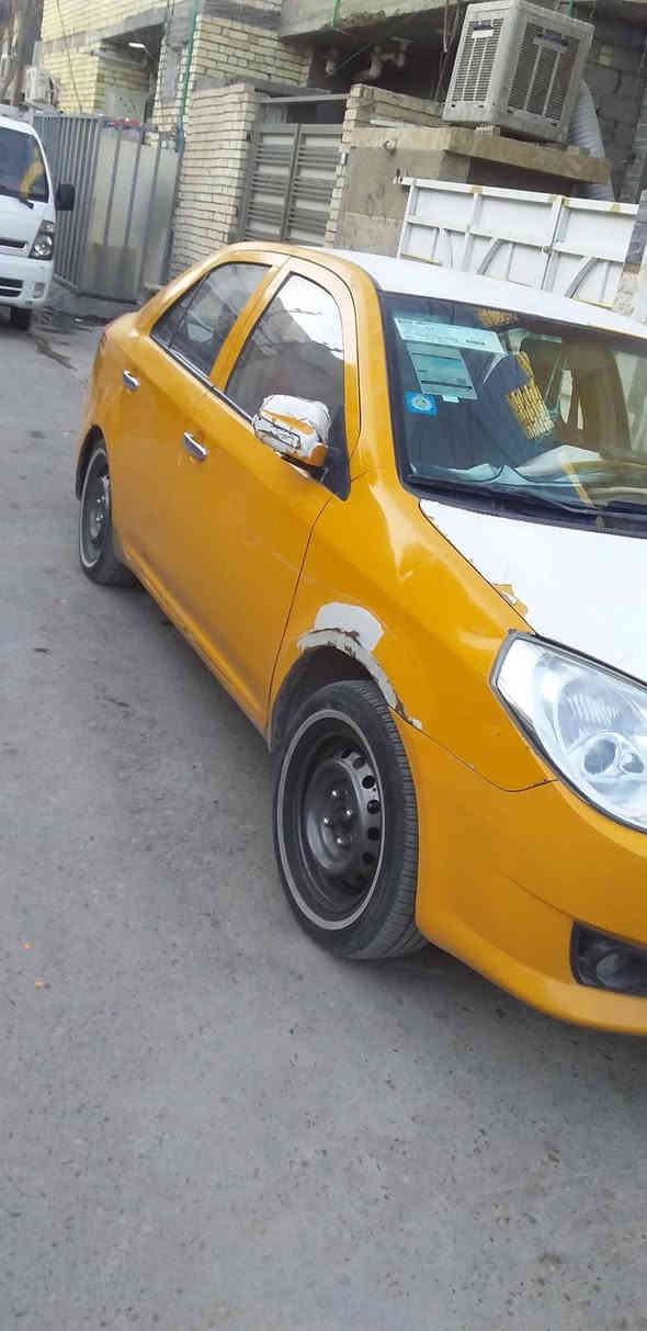 سيارة للبيع جيلي محرك كورلا اوتوماتيك مكان بغداد  سعر28بيه مجال رقم هاتف ***********3
