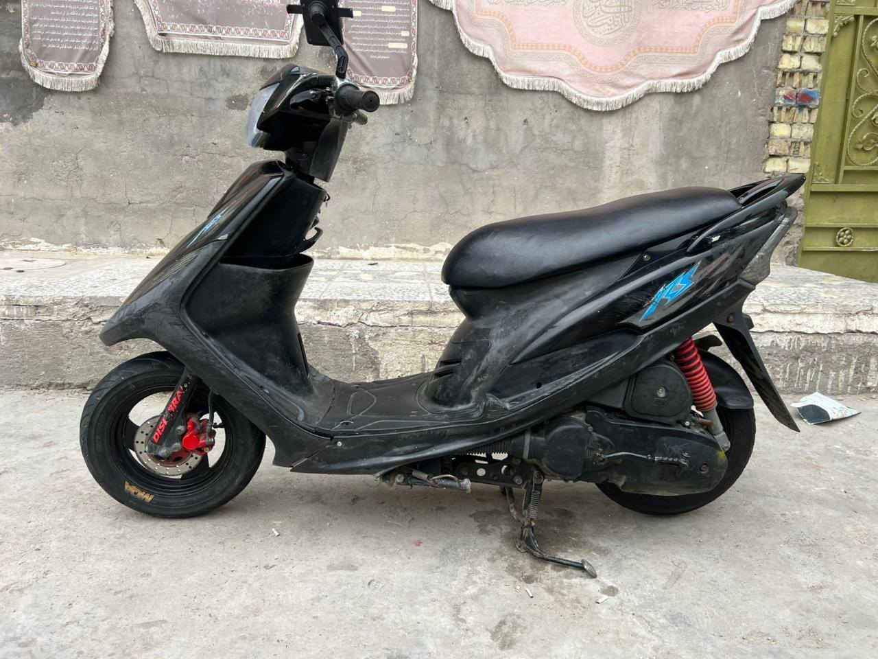 سلام عليكم....
دراجه للبيع ماكس عدله ياباني ختم واحد   
دراجه شلعه معدل كهربائيات كلهه شغاله دراجه جديده تايرات جديد  بلادية أي نقص مابيهة. 
 دهن جديد تايرات جدد
 ماصالي هوي من نزلته من الرمبه 
جيب فيتر وتعال افحص
العنوان مدينه الصدر 
السعر 850 وبيه مجال


**إذا كنت صاحب هذا الإعلان وتريد حذفه لأي سبب، رجاءا أرسل رسالة إلى الدعم الفني**