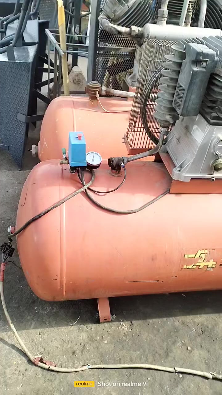 سلام عليكم يطالي 500للتر اصلي الرقم ***********
