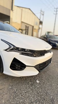 للبيع Kia K5 GT-موديل2023  وارد أمريكي 🇺🇸  لون أبيض لؤلؤي  مواصفات GT-...