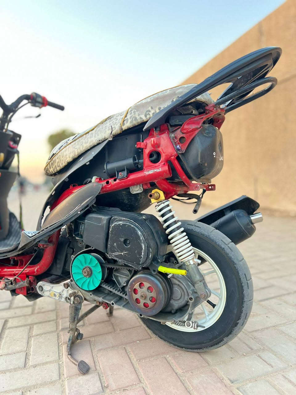 للبيع او مراوس
ماكس عدلة مال لعب تعمير جديد

بوشة 55 تجفيت جديد مرتب كلش مشتغلي بأدينة شاصي لون احمر
ضفيرة الدراجة كلها جديدة
 كلجات رياضي دراجة شلعه ومعدل تخبل  اكفلكياها من نضوح وتبخير
عليها تزويد بسيط
 عضمات KOSO 
يدة بريك رياضي 
وياله مشيف ابيض
 صدر امامي رياضي  
دبل خلفي رياضي
 سبايدر اربع ولفات 
والدراجة كدامك خير من الله مرتبة بس يرادلها ترتيب من الخارج فقط 
السعر480وبيها مجال بسيط
مكاني: بغداد دورة
رقمي: ***********
