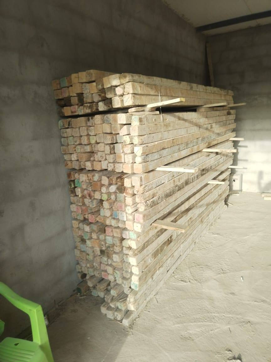 سكله غزوان جاسم المكدمي
للأيجار..
 للخشب  و جكات  ايجار لوح 20 يوم سعر المكعب 50 الف و 20 جك بالف لليوم الواحد الموقع الشارع العام قرب صيطره 3عواره يوجد كافه المستلزمات للصب السقف للأستفسار اتصل عل الراقم لتاليه 
***********غزوان
***********سجاد
