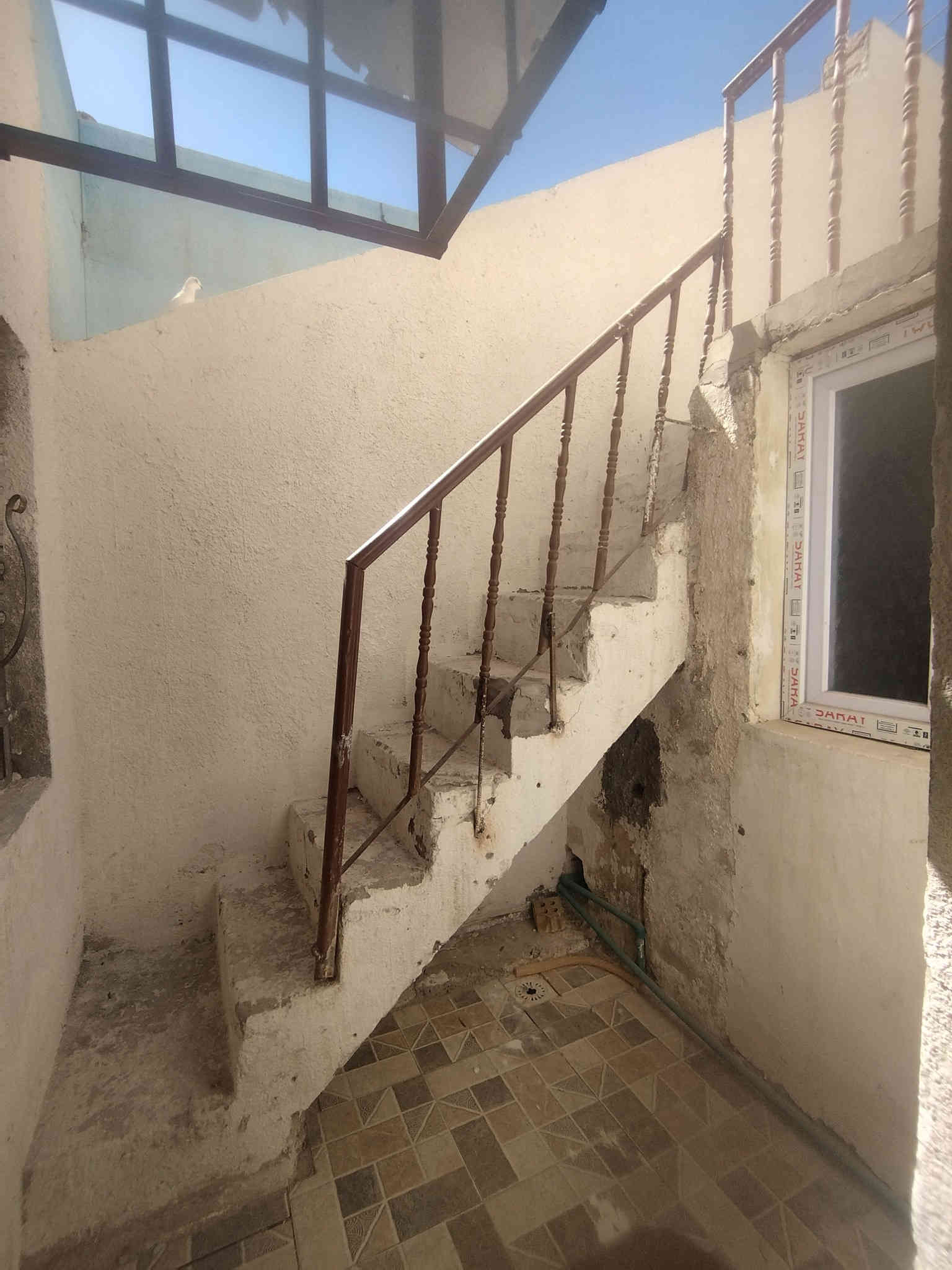 دار للبيع ⛺مساحه 50 متر  طابق واحد
غرفه + ملحقات البيت 
     (( طابو ملك صرف )) 
 ( منطقه خدمات كامله)
عنوان /🗺  بغداد الحسينيه 
الجريخي شارع المحلة 
(قرب شارع 30 لأخير )
 بيت نضيف وجاهز 
     السعر (35)
للتواصل/  📞 ***********
