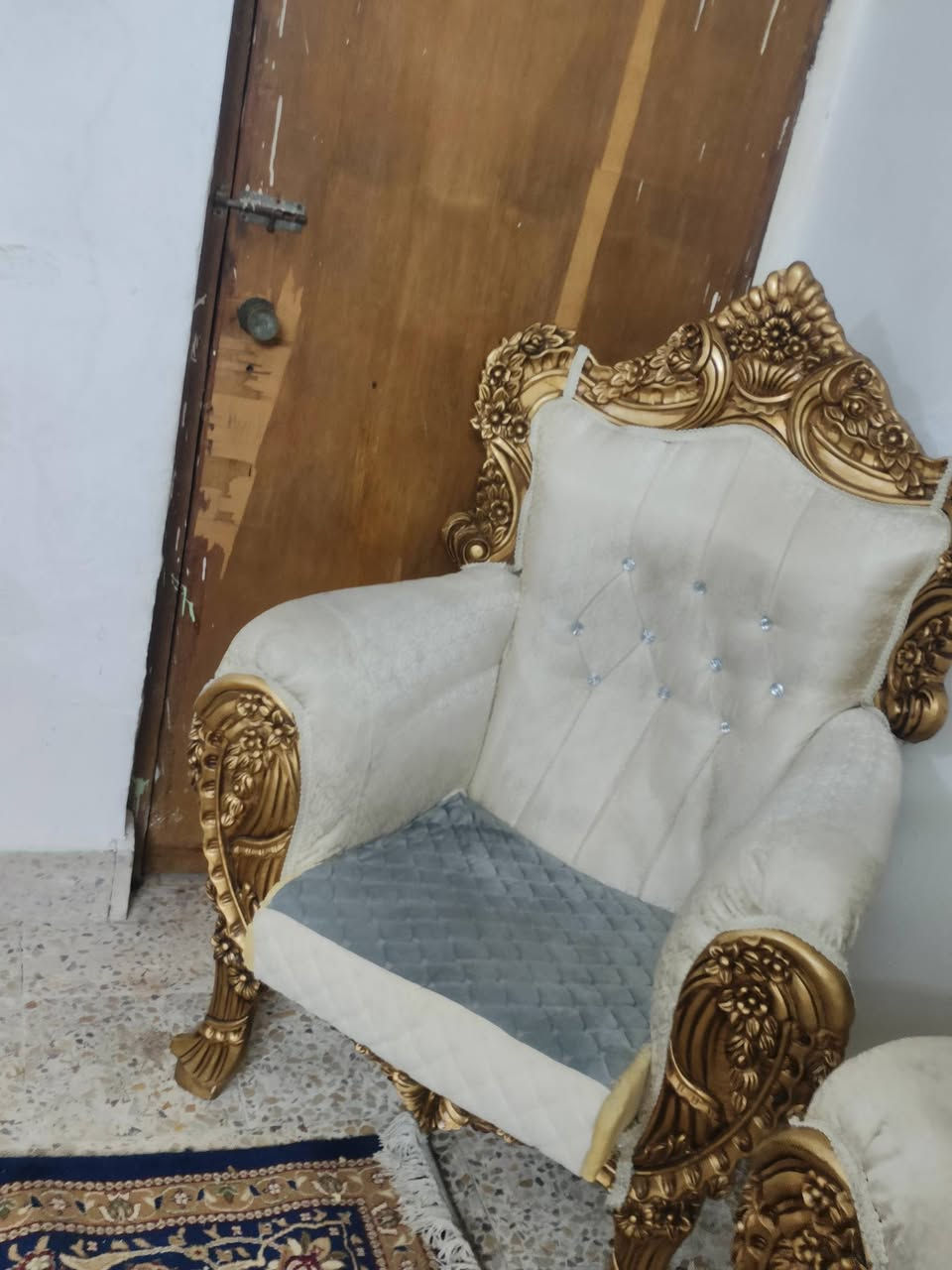 طخم مستعمل شي بسيط شبه جديد  ومعاه طبلات ثنين صغار وطبله جبيره السعر خاص.....


**إذا كنت صاحب هذا الإعلان وتريد حذفه لأي سبب، رجاءا أرسل رسالة إلى الدعم الفني**