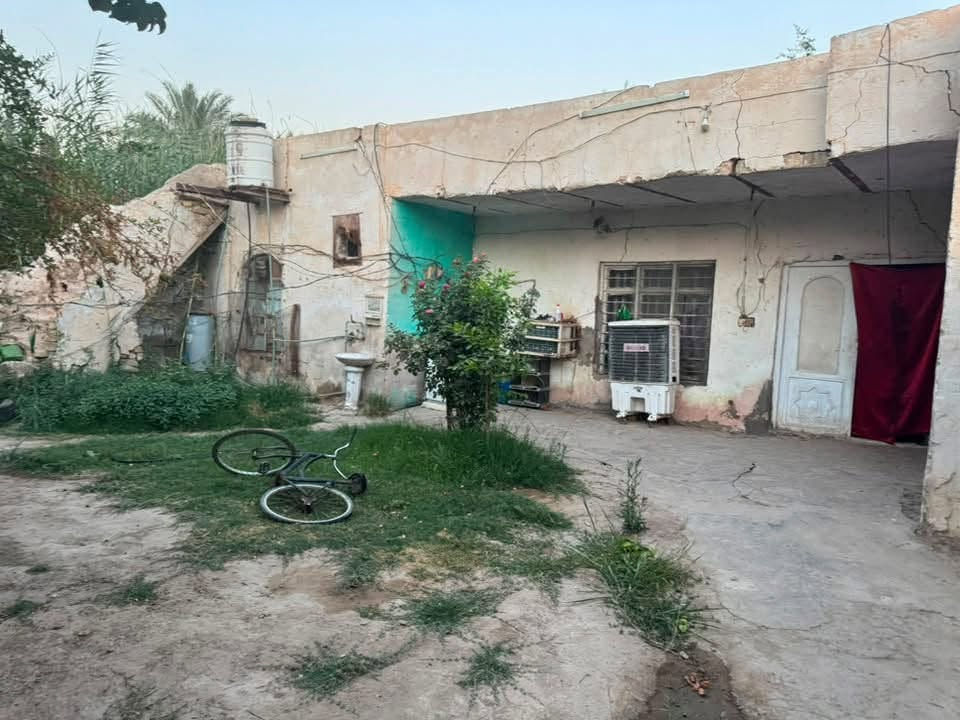 السلام عليكم بيت للبيع في محافضه بابل المحاويل قريه البو علوان مساحه البيت 475 عكاده للاستفسار ***********
متواجد واتساب او اتصال وحياكم الله
