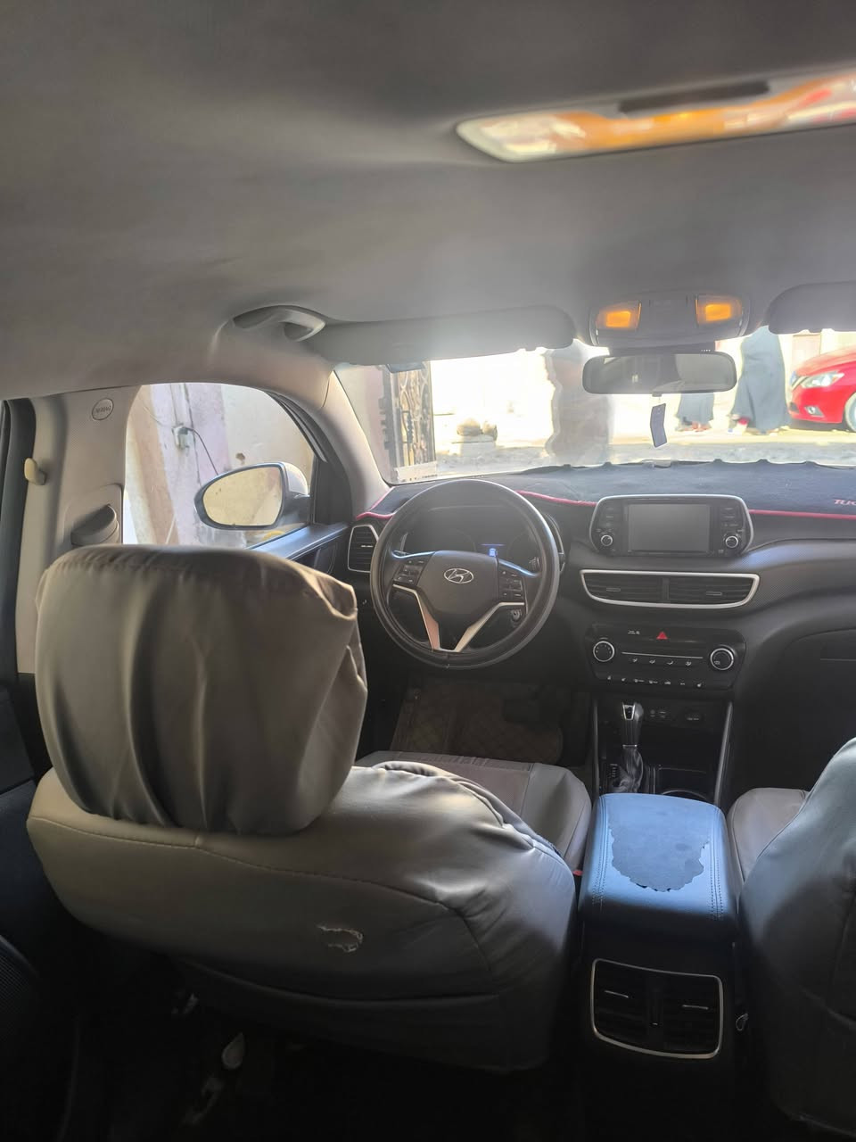 توسان 2019امريكي السيارة نص مواصفات تحكم ستيرن كشنات امامي خلفي تدفئة استيرن تدفئة السيارة ماشية 110000كم السيارة نظيفة سعر السيارة 170 اتصال على رقم الهاتف ***********
