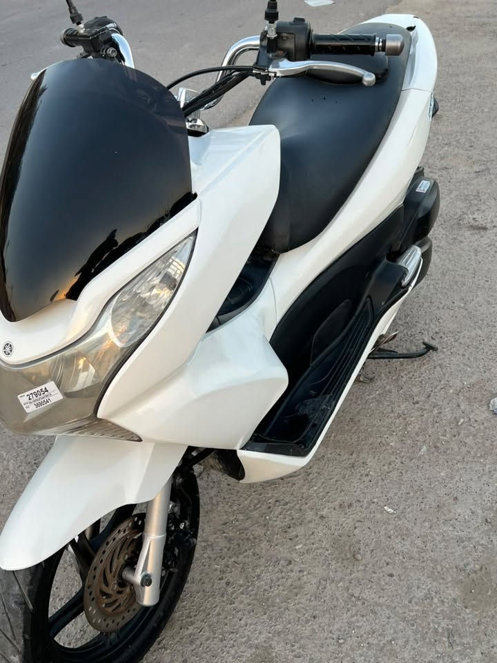 السلام عليكم pcx جيل الاول ياباني  kf رنبه حجم مكينه 150
مكينه بلاديه  

 جميع كهربائيات شغال

السعر مليون و 500

الرقم  ***********    مدينه الصدر
