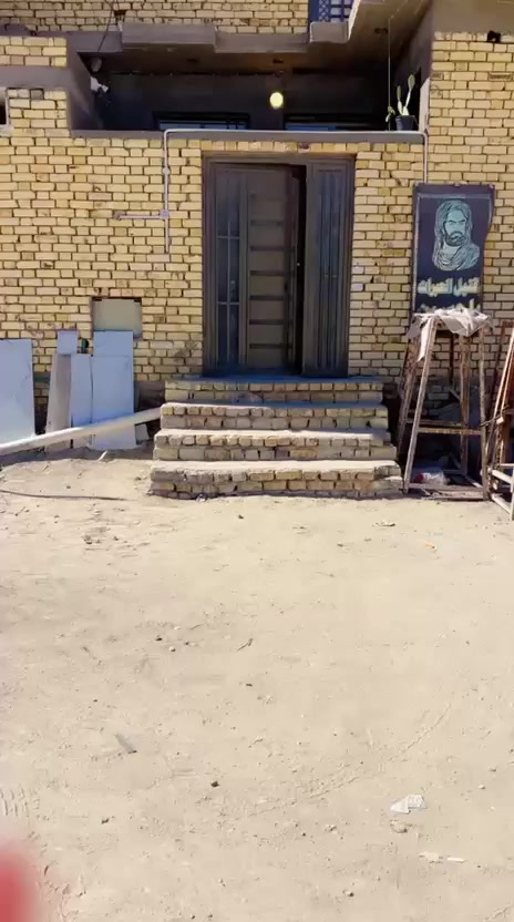 بيت لبيع ١٠٠م طابو صرف حي الفداء شارع ابو لبنان قرب لواقعه ***********
