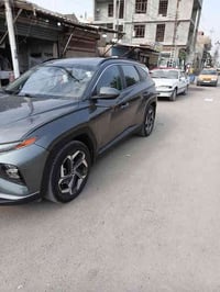 للبيع توسان 2022 فئة SEL ضرر : جاملغ مبدل ومصبوغ ولباب خلفي صبغ بدون م...