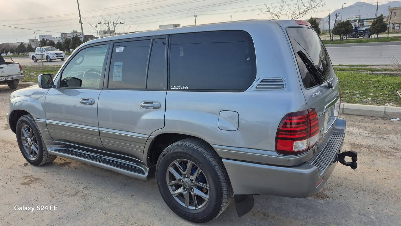 ماشاٲلڵە لەماڵی هەمولایەکمان لکزز 2005 دوبەی ساخ موسوبڕاوە بەشەرت پێوست بەوەسف ناکات هەموگیانی وەکشەریکەی ماوە لۆک مەکینەوگێڕ دبڵ گێڕ شەرت حیزام بۆیاخم کردوە تەنها بۆجوانی بێدەحم  سحری 115 گەڵا  *********** سوپاس ئەدمین
